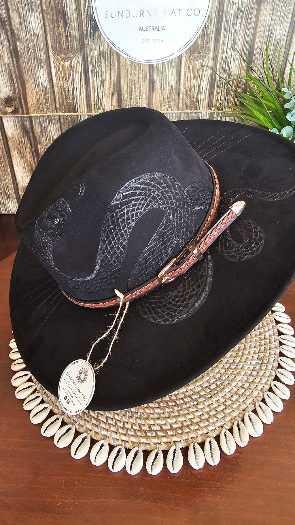 Snake Design Wide Brim - Black