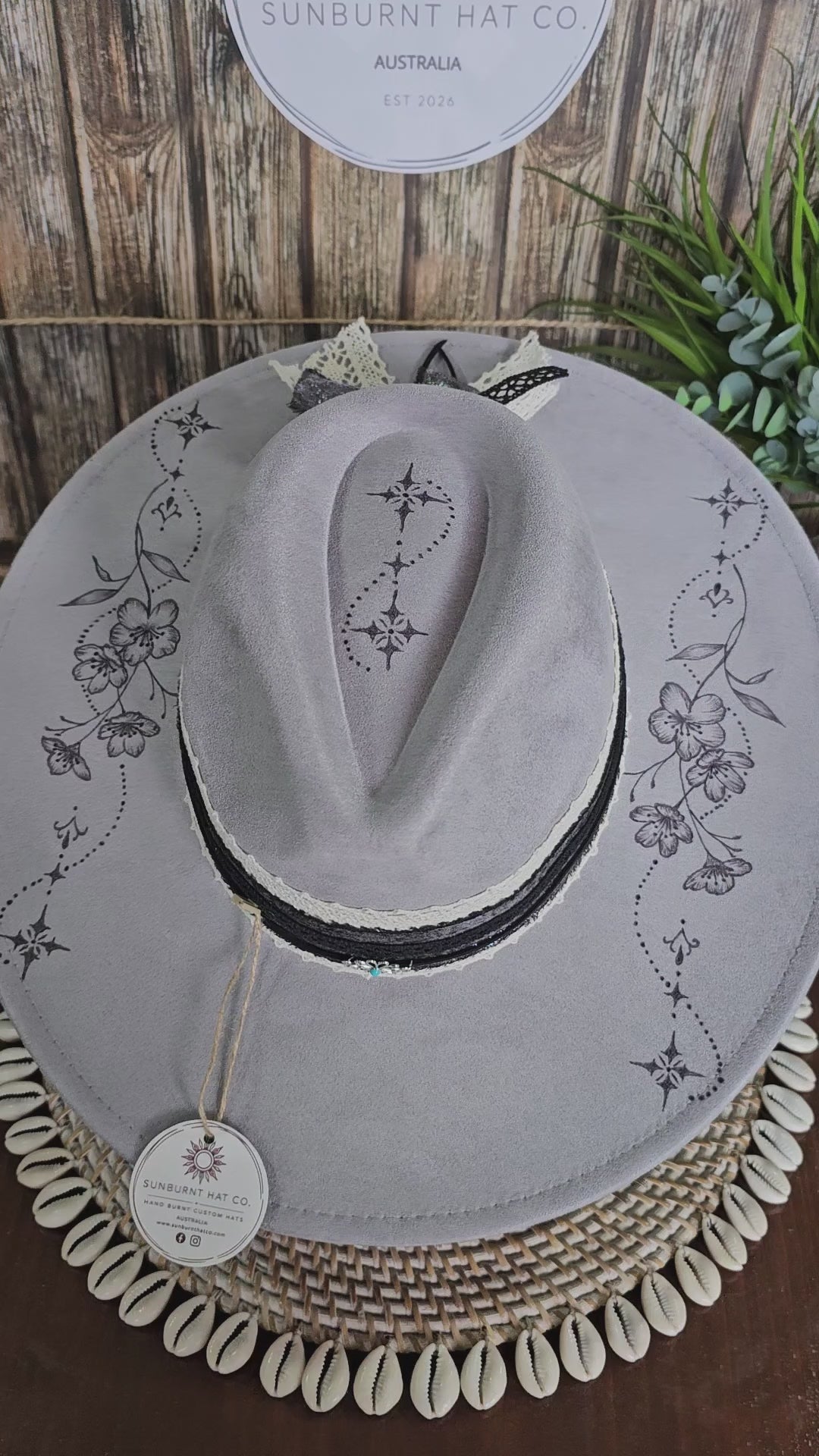 Dainty Dots Design Wide Brim - Grey