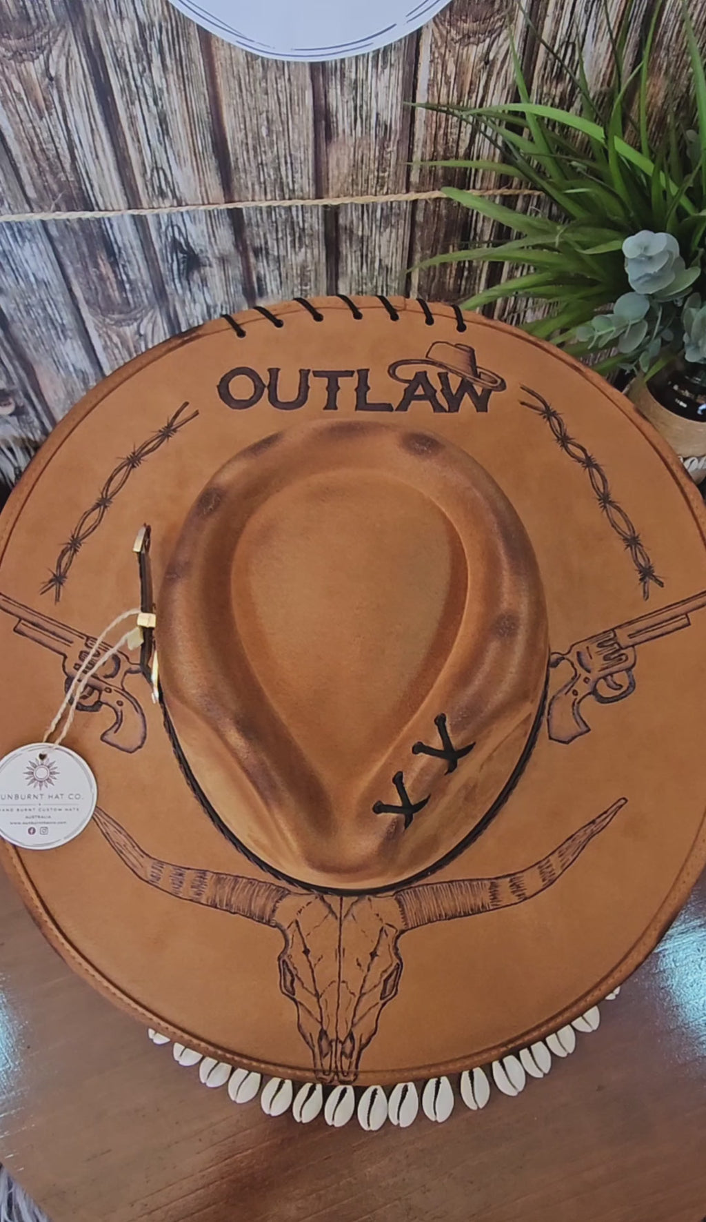 Outlaw Longhorn Design Wide Brim - Camel